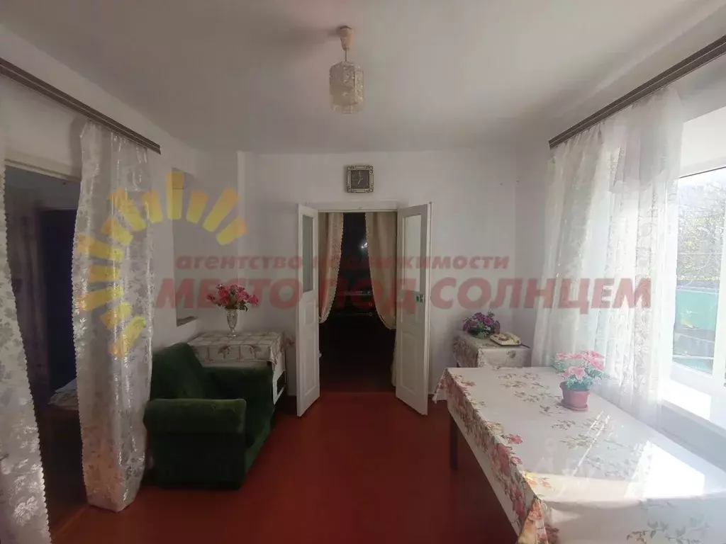 Дом в Краснодарский край, Щербиновский район, Екатериновское с/пос, с. ... - Фото 2