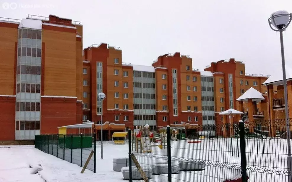 1-комнатная квартира: деревня Малые Колпаны, микрорайон Речной, 4 ... - Фото 1