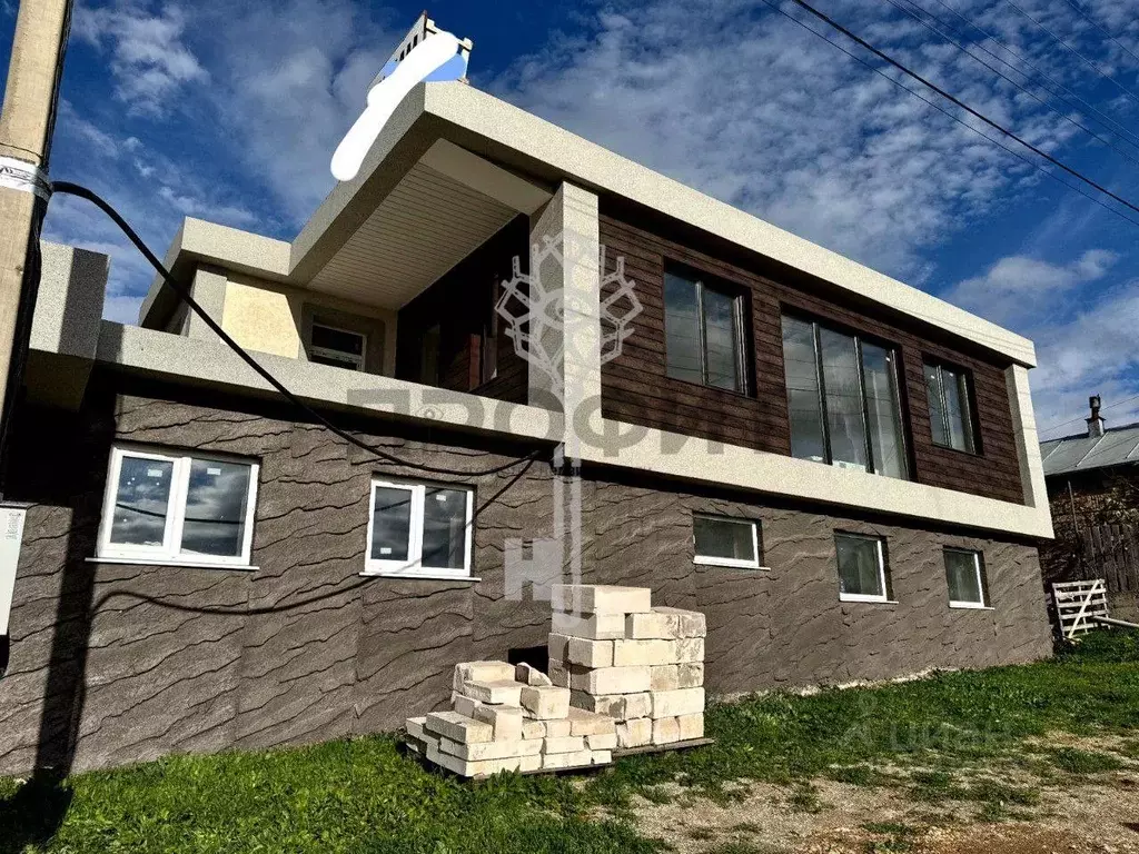 Дом в Крым, Алушта муниципальный округ, с. Верхняя Кутузовка ул. ... - Фото 1