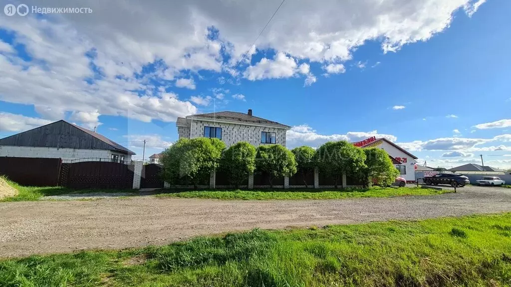 Дом в Тюменский район, деревня Ушакова, Удачная улица (181.1 м) - Фото 1