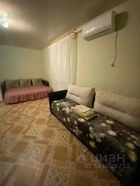 1-к кв. Волгоградская область, Волгоград Удмуртская ул., 10 (33.0 м) - Фото 1