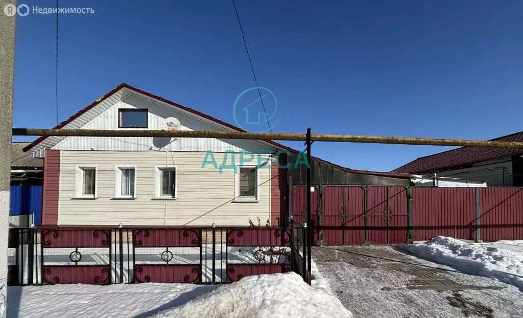 Дом в село Голубино, Центральная улица (65 м) - Фото 1