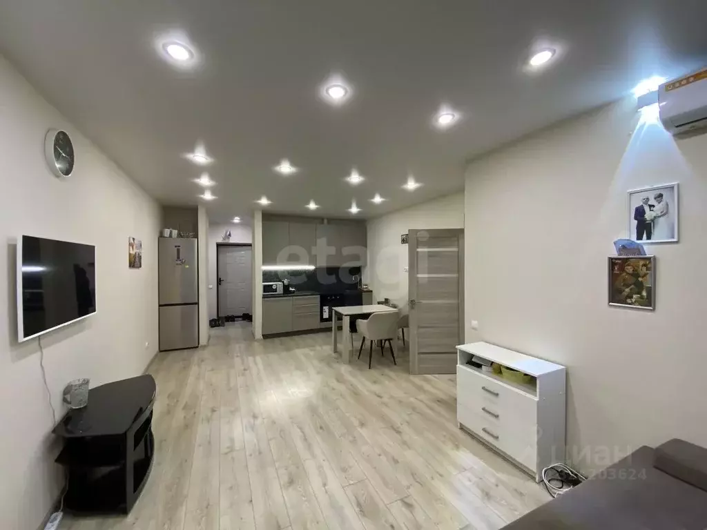 1-к кв. Белгородская область, Белгород ул. Есенина, 9к2 (52.1 м) - Фото 2