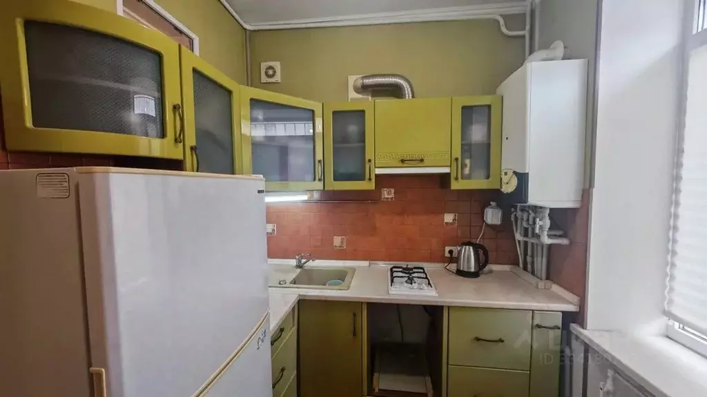 2-к кв. Крым, Феодосия ул. Земская, 17 (47.0 м) - Фото 2