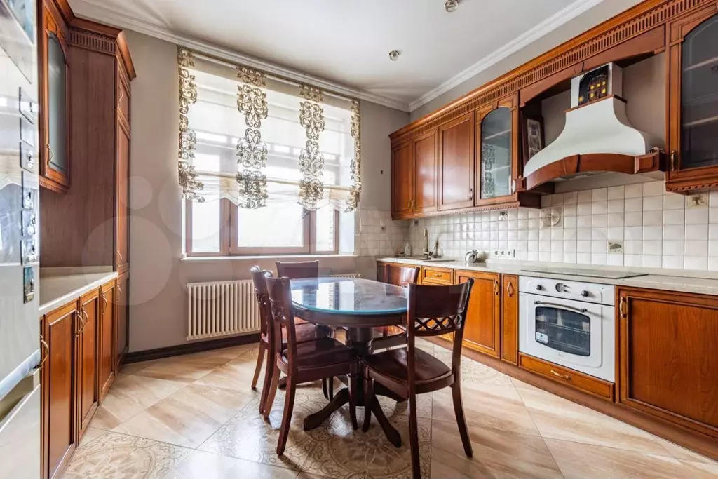 4-к. квартира, 110 м, 6/8 эт. - Фото 0