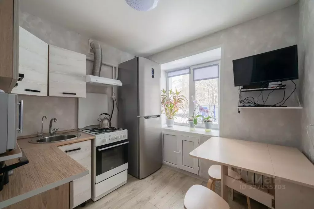 1-к кв. Свердловская область, Екатеринбург ул. Блюхера, 61Б (30.2 м) - Фото 2