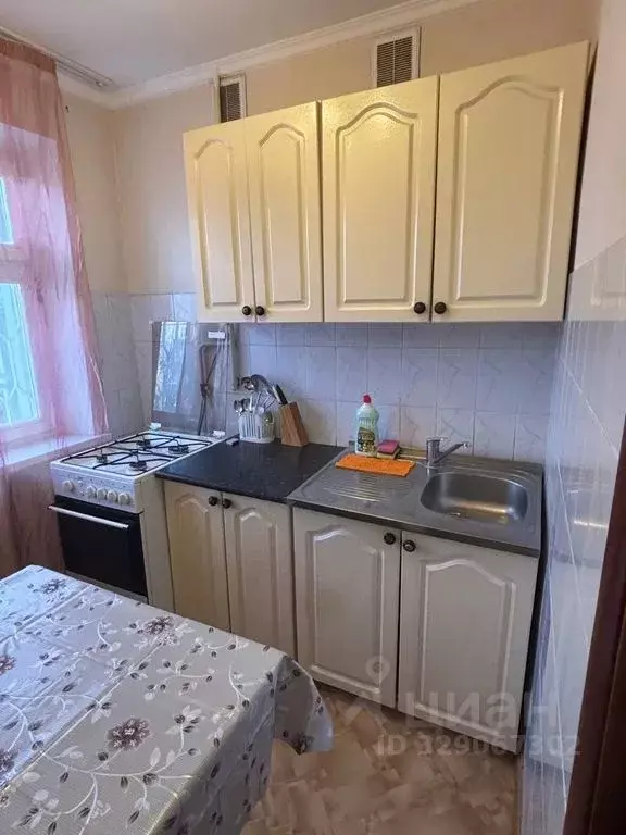2-к кв. Татарстан, Альметьевск ул. Нефтяников, 31 (70.0 м) - Фото 2