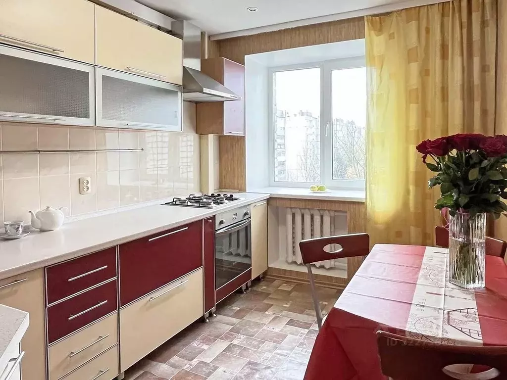 3-к кв. Чувашия, Чебоксары просп. 9-й Пятилетки, 19/37 (64.2 м) - Фото 0