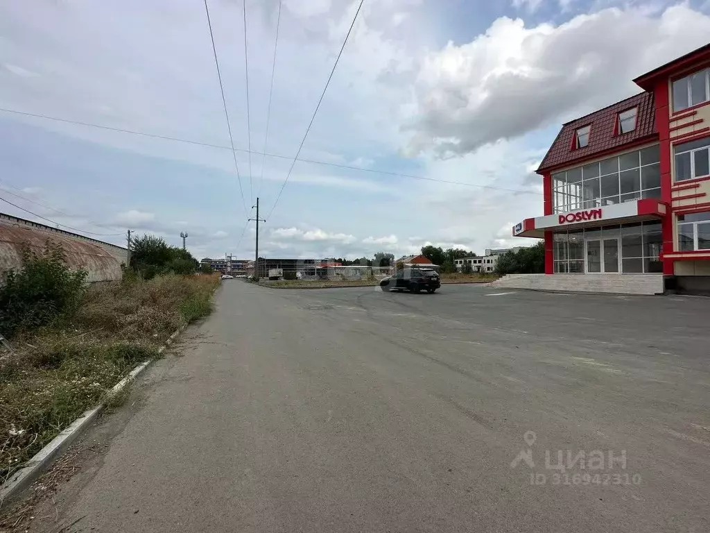 Торговая площадь в Ингушетия, Назрань Чеченская ул. (5000 м) - Фото 1