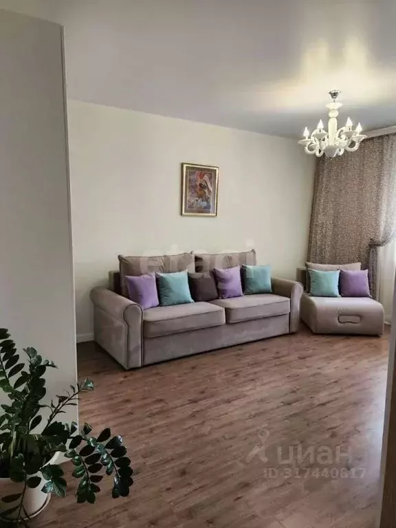 1-к кв. Свердловская область, Екатеринбург ул. Московская, 75 (40.0 м) - Фото 1