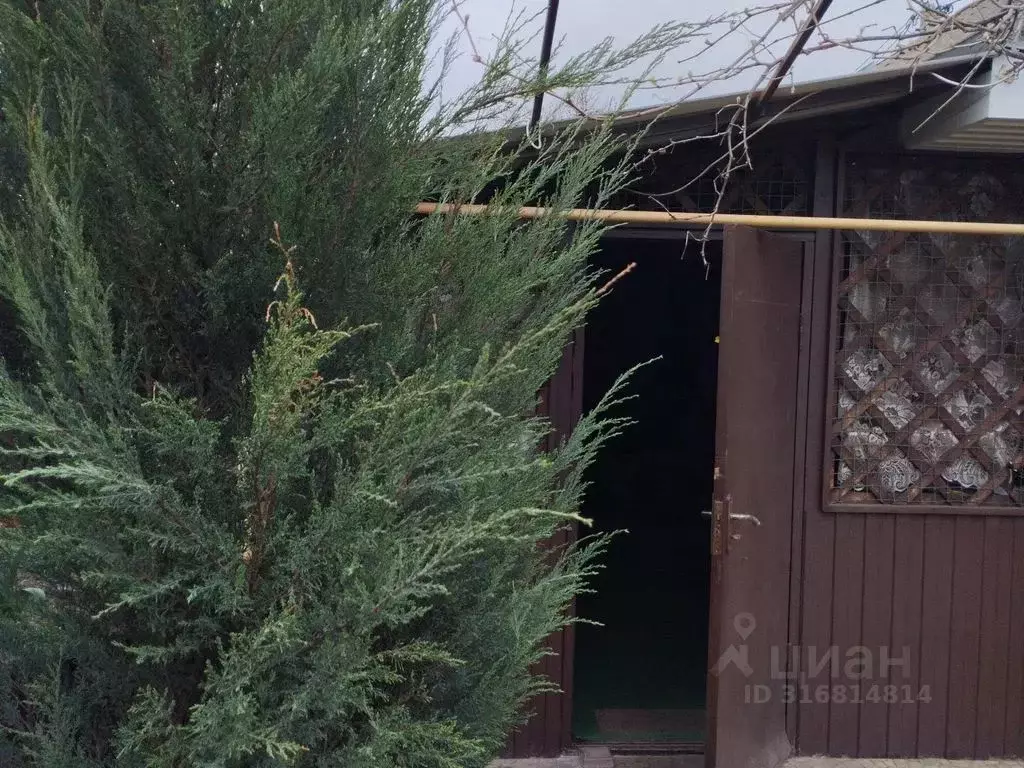 Дом в Краснодарский край, Ейск пер. Сергея Романа, 3 (50 м) - Фото 1