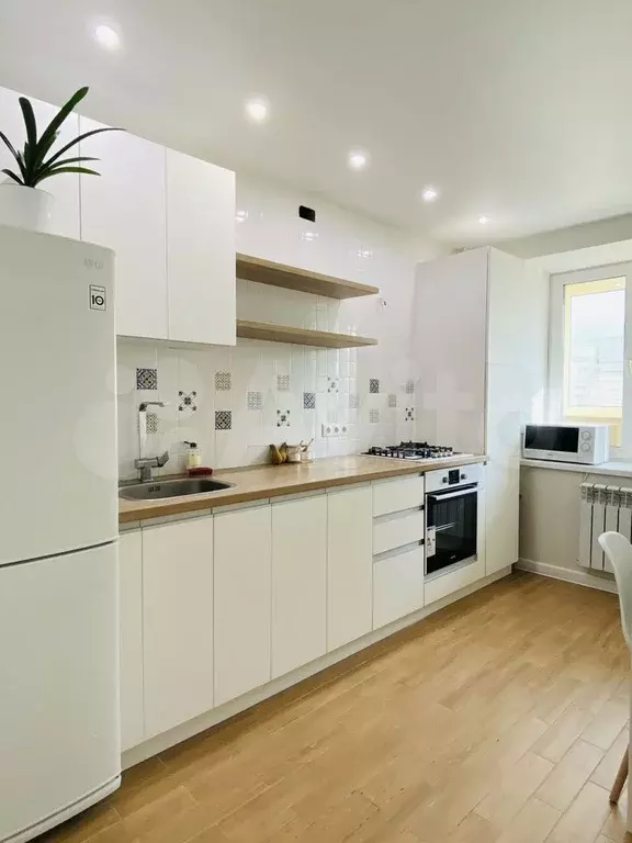 1-к. квартира, 40 м, 6/10 эт. - Фото 1