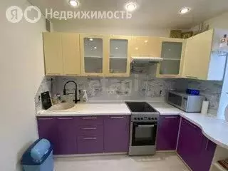 2-комнатная квартира: Тюмень, улица Мельникайте, 127А (50.2 м) - Фото 1