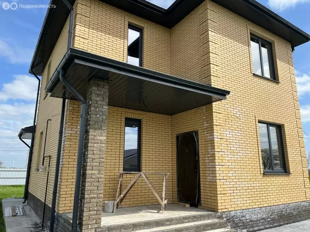 Дом в Ростов-на-Дону, Сосновая улица (130 м) - Фото 1