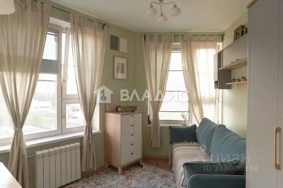 1-к кв. Москва пос. Коммунарка, ул. Бачуринская, 11 (37.5 м) - Фото 0
