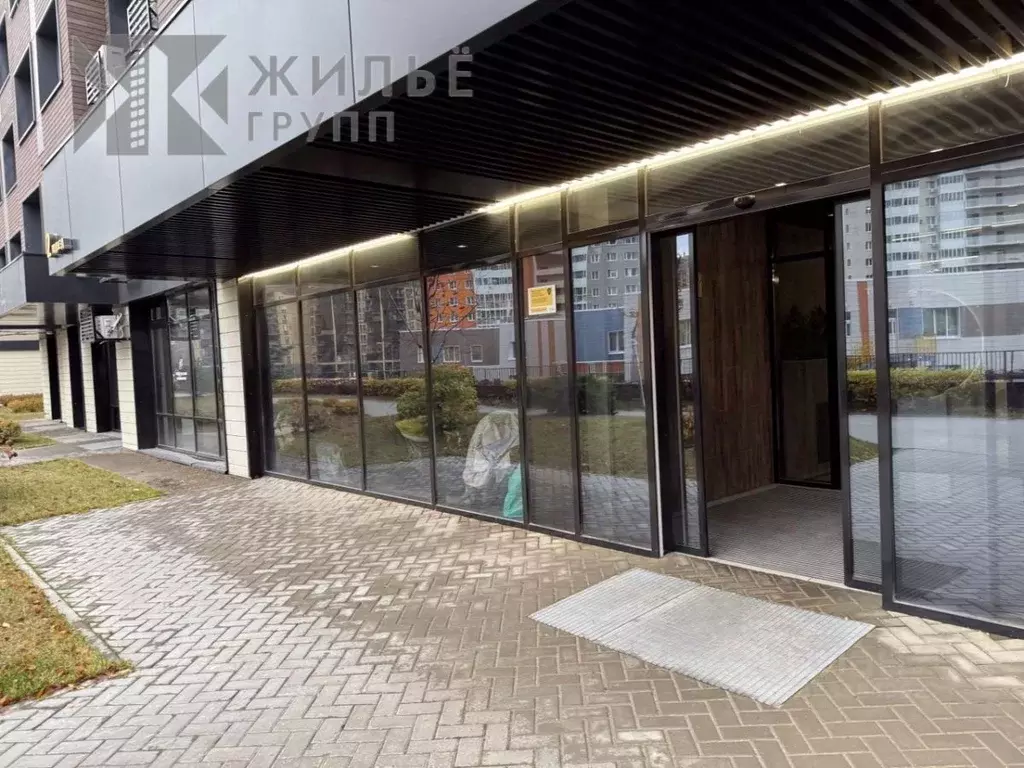 2-к кв. Татарстан, Казань ул. Рауиса Гареева, 105 (50.0 м) - Фото 2