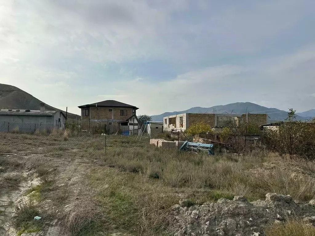 Участок в Крым, Судак ул. Манджил (5.8 сот.) - Фото 1