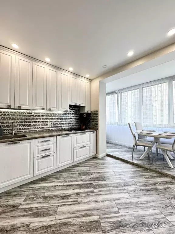 3-к кв. Воронежская область, Воронеж бул. Олимпийский, 6 (85.9 м) - Фото 1