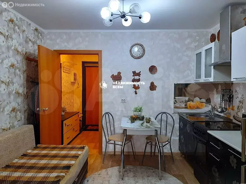 1-комнатная квартира: Челябинск, Псковская улица, 4А (34 м) - Фото 1