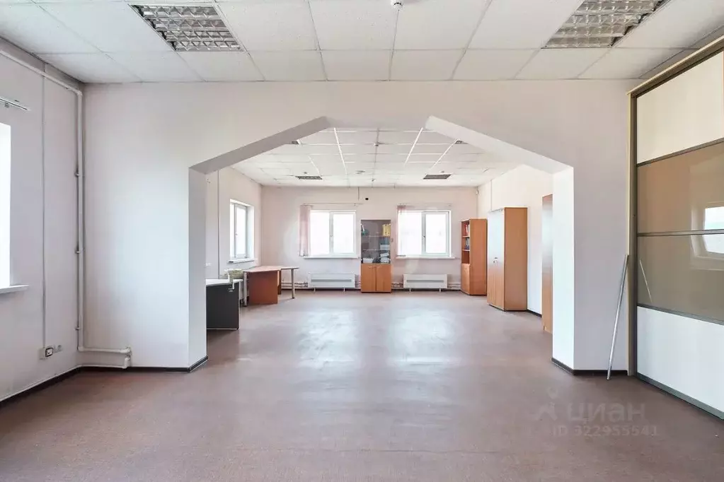 Офис в Тюменская область, Тюмень ул. Чекистов, 25А (57 м) - Фото 1