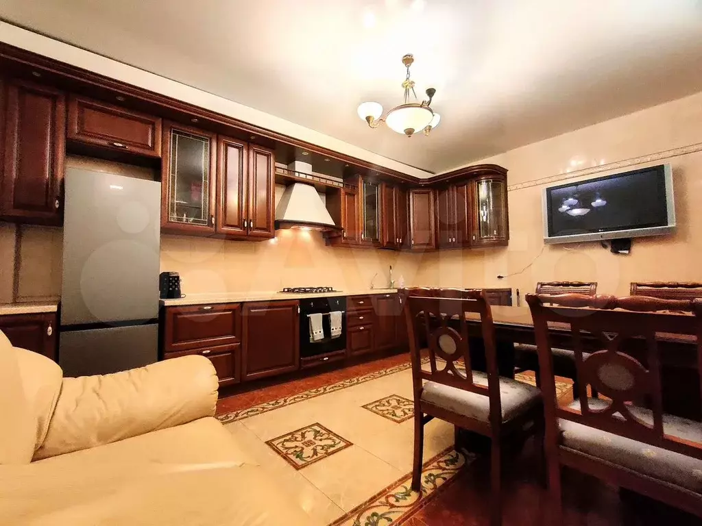 1-к. квартира, 55 м, 1/5 эт. - Фото 0