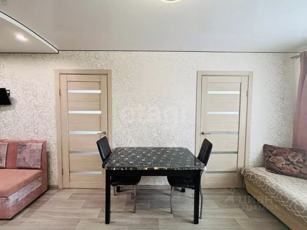 3-к кв. Приморский край, Владивосток ул. Новожилова, 29 (46.9 м) - Фото 0