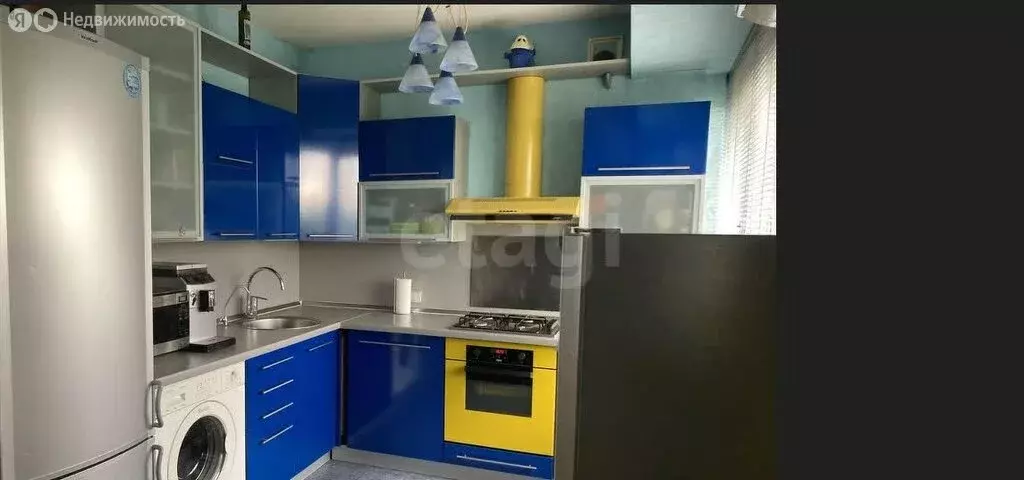 4-комнатная квартира: Москва, Беловежская улица, 15 (71 м) - Фото 0
