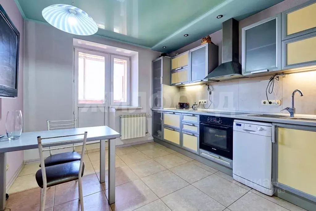 3-к кв. Томская область, Томск ул. Говорова, 46 (84.0 м) - Фото 0