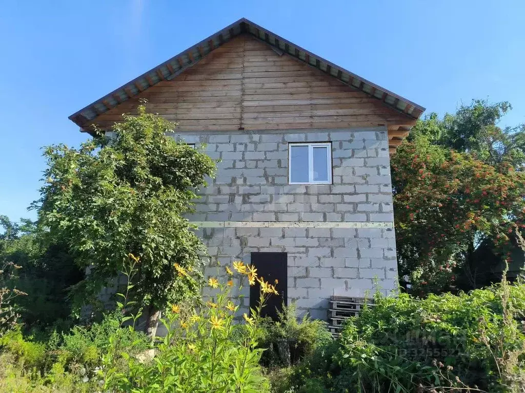 Дом в Красноярский край, Красноярск просп. Металлургов, 2Д (120 м) - Фото 1