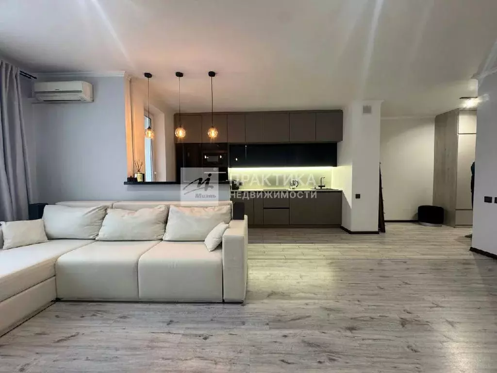 Продается 1-комнатная квартира - Фото 1