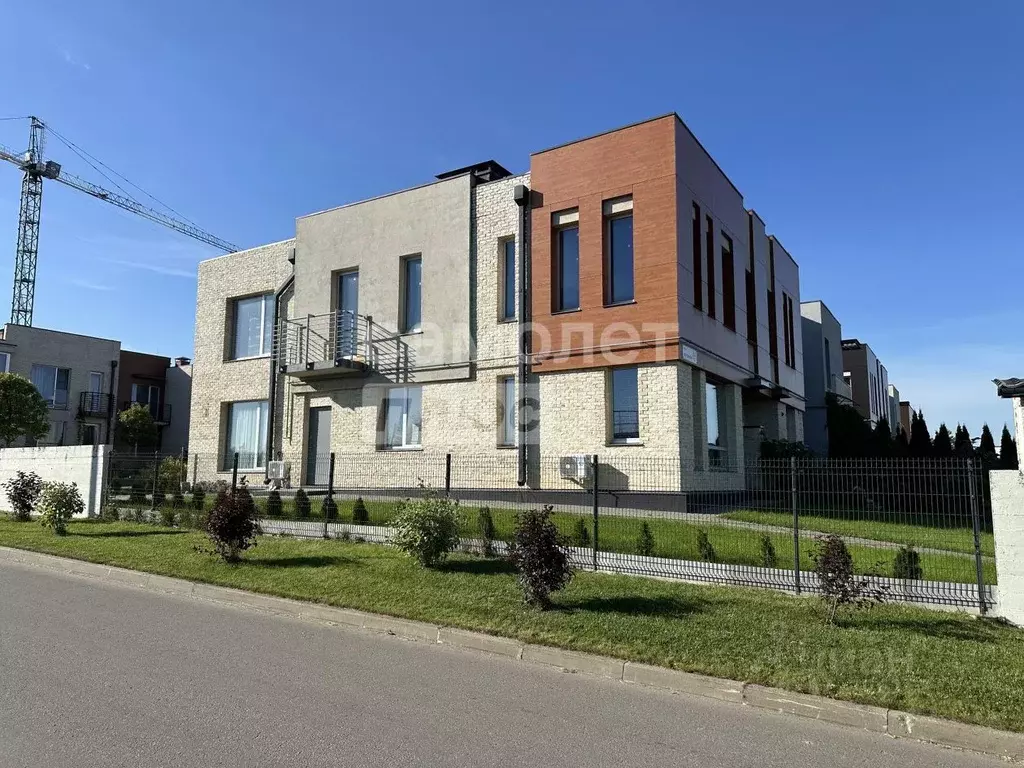 Таунхаус в Москва д. Большое Свинорье, ул. Черничная, 64к1 (113 м) - Фото 2