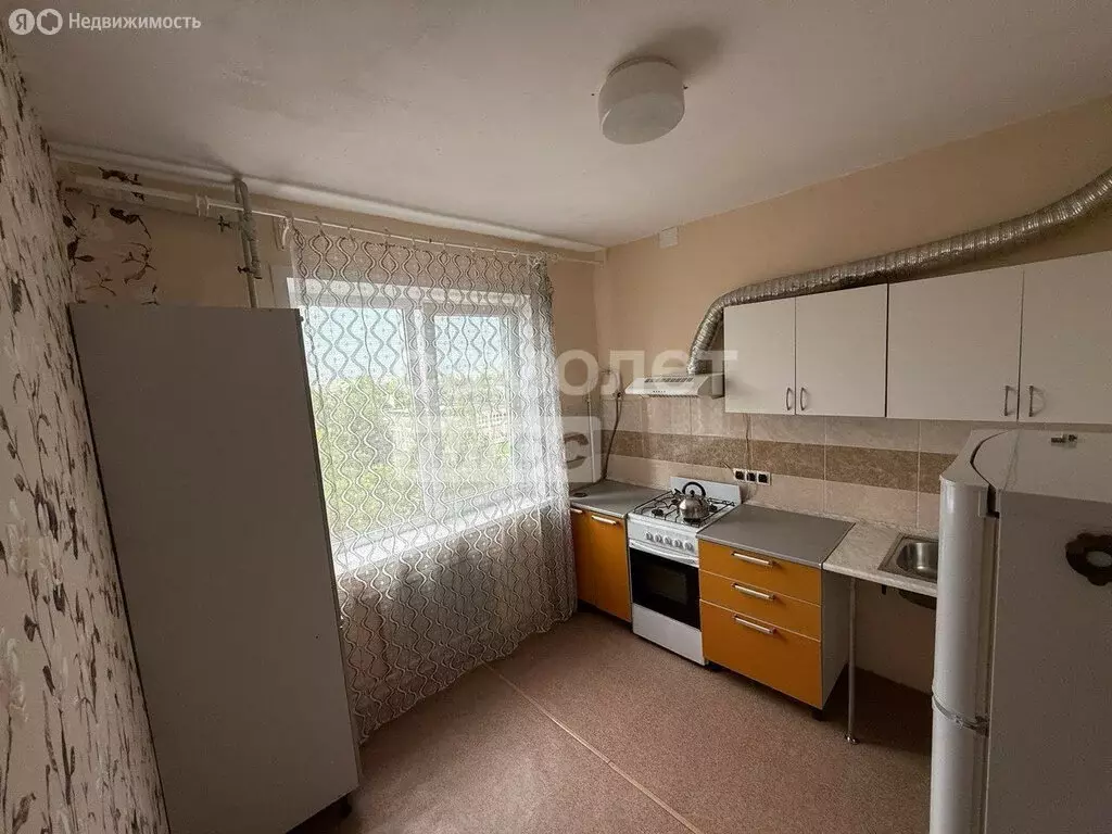 3-комнатная квартира: Великий Новгород, Западный район, улица ... - Фото 0