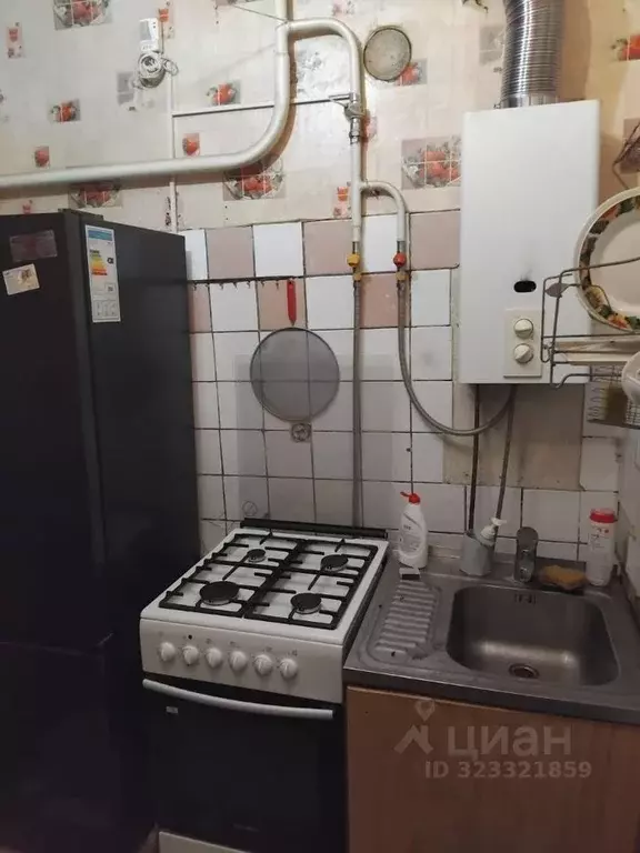 2-к кв. Московская область, Химки Первомайская ул., 16 (40.0 м) - Фото 1