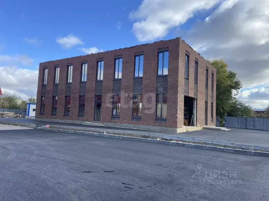 Помещение свободного назначения в Тюменская область, Тюмень ул. ... - Фото 1