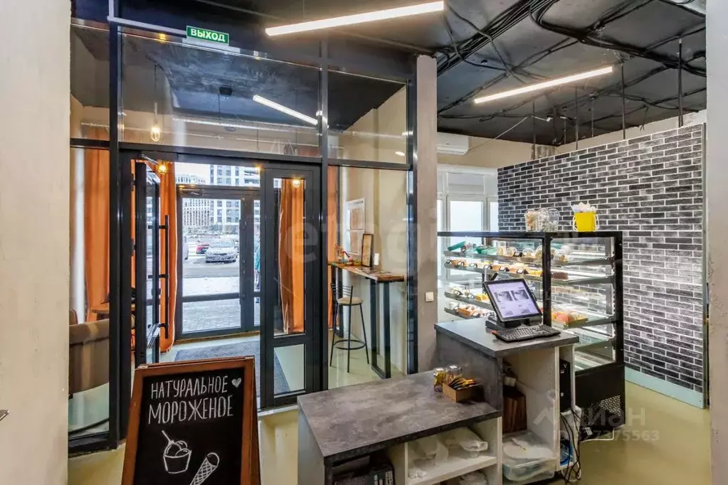 Помещение свободного назначения в Тюменская область, Тюмень ул. ... - Фото 1