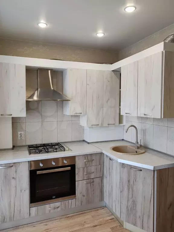 1-к. квартира, 40 м, 2/9 эт. - Фото 0