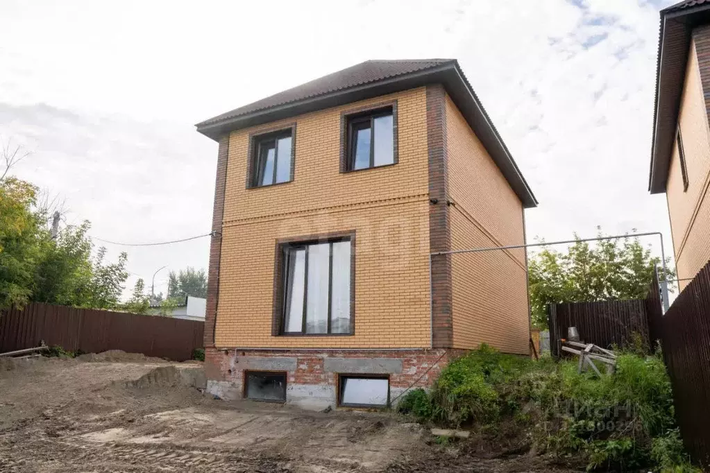 Дом в Новосибирская область, Новосибирск ул. Титова, 102 (180 м) - Фото 1