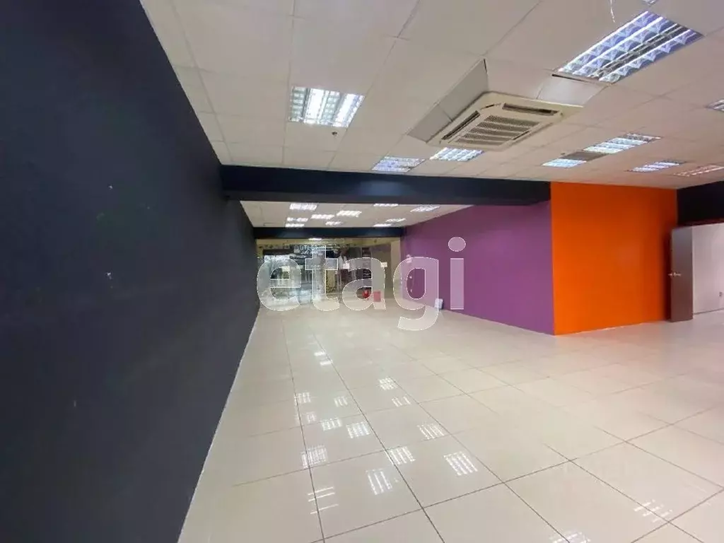 Торговая площадь в Краснодарский край, Ейск ул. Победы (102 м) - Фото 2