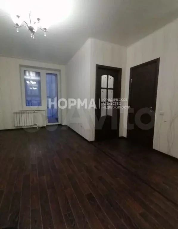 1-комнатная квартира: Октябрьский, улица Свердлова, 5 (38 м) - Фото 1