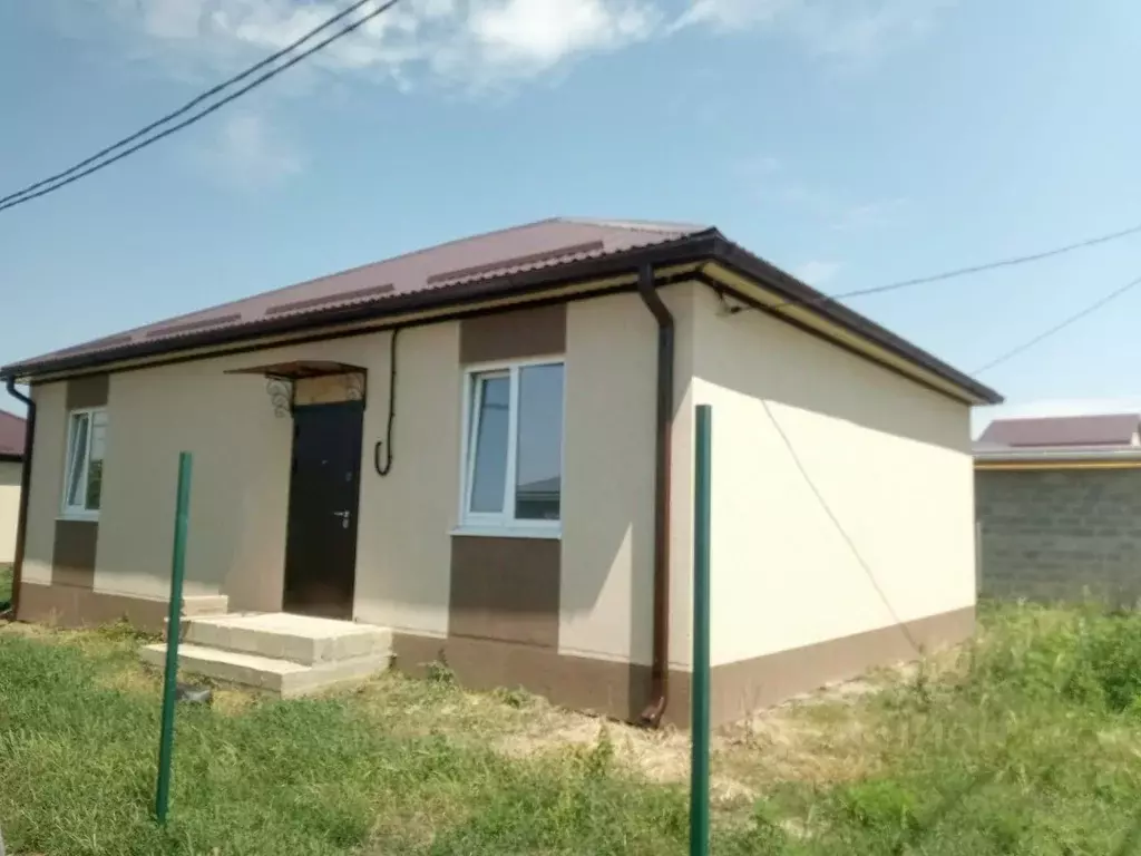 Дом в Краснодарский край, Темрюк пл. Центральная (90 м) - Фото 1