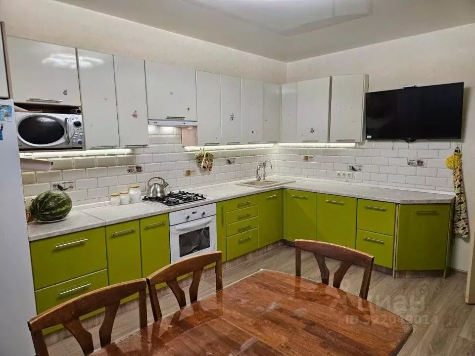 3-к кв. Тамбовская область, Тамбов Свободная ул., 16А (80.5 м) - Фото 1