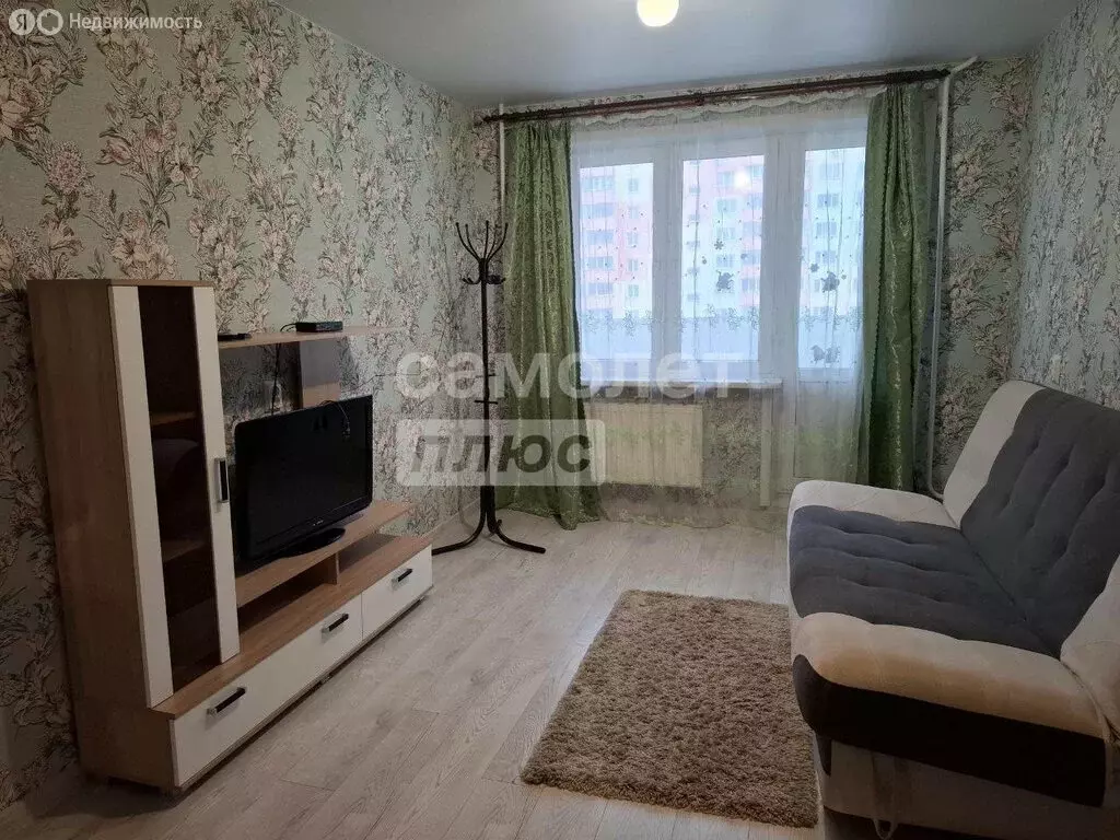 1-комнатная квартира: Киров, микрорайон Красный Химик, улица Красный ... - Фото 1