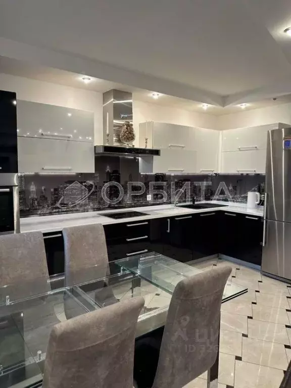 3-к кв. Тюменская область, Тюмень Мельничная ул., 83 (122.7 м) - Фото 2