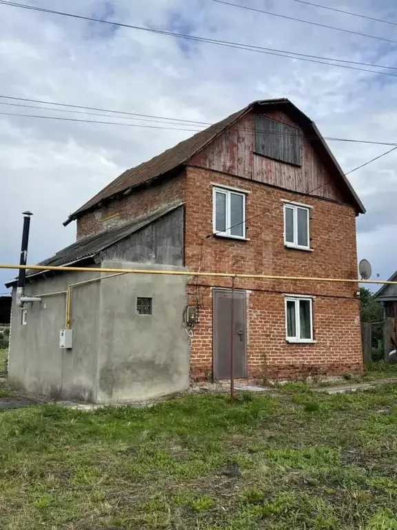Дом в Тамбовская область, Тамбовский муниципальный округ, с. Сурава ... - Фото 1