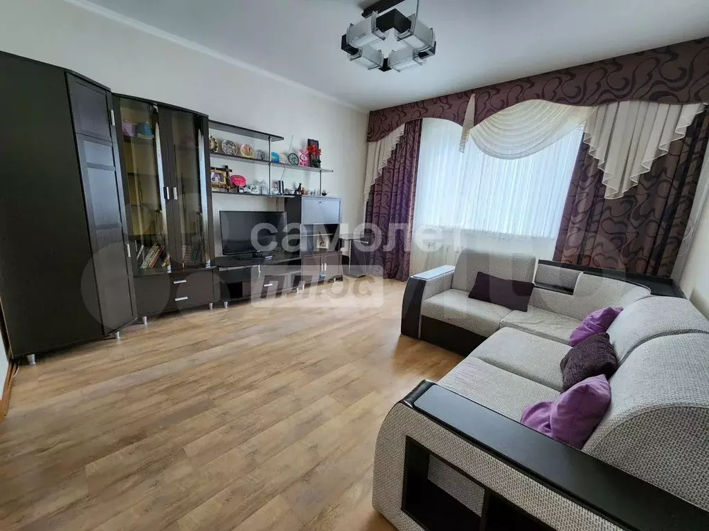 2-к. квартира, 73,2 м, 2/9 эт. - Фото 0