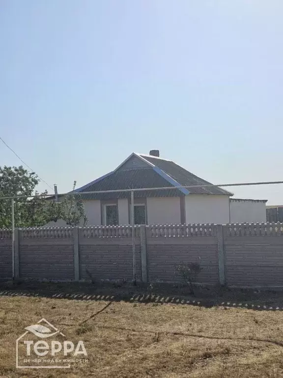 Дом в Крым, Раздольненский район, Березовское с/пос, с. Нива ул. ... - Фото 1