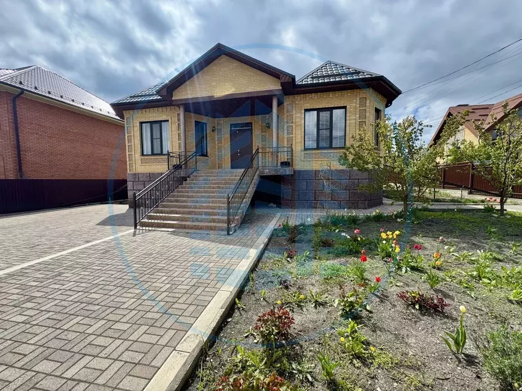 Дом в Ставропольский край, Ессентуки Студеная ул. (222 м) - Фото 0