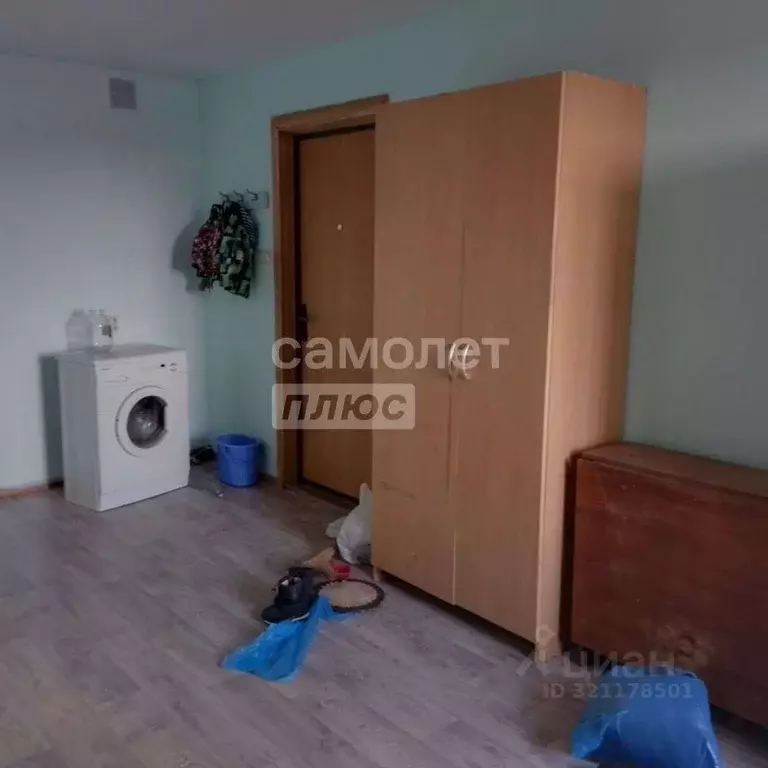 Комната Челябинская область, Миасс ул. 8 Июля, 12 (18.0 м) - Фото 0