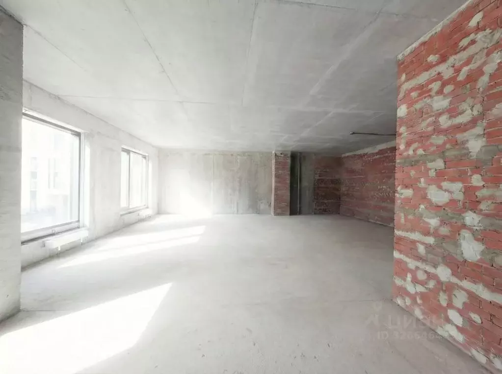 3-к кв. Москва ул. Усачева, 15А (105.1 м) - Фото 1