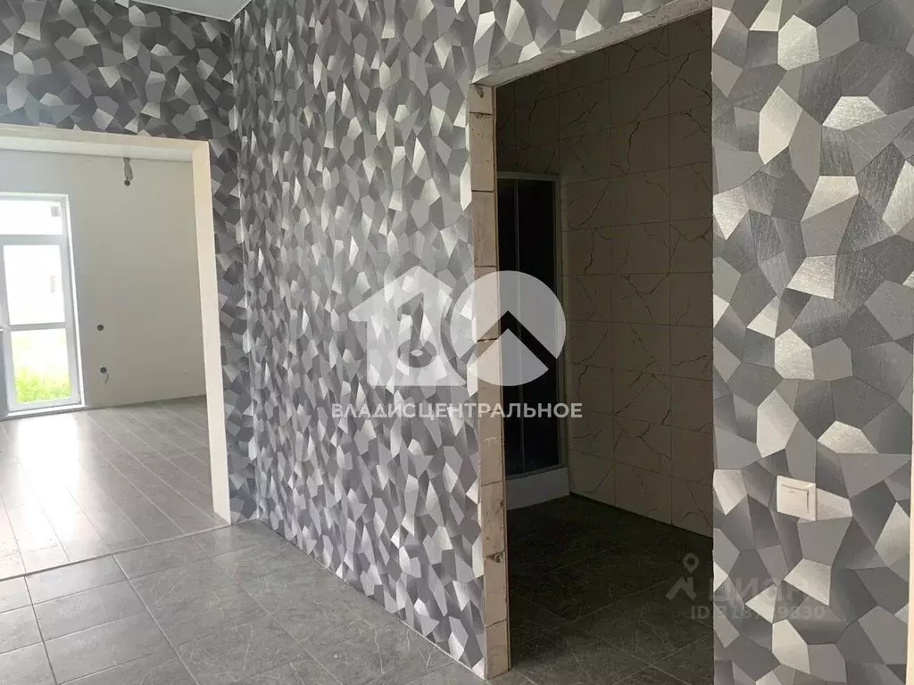 Дом в Новосибирская область, Новосибирский район, Толмачевский ... - Фото 1
